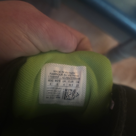 Converse Black and White High-Top Sneakers - Picture 5 of 5